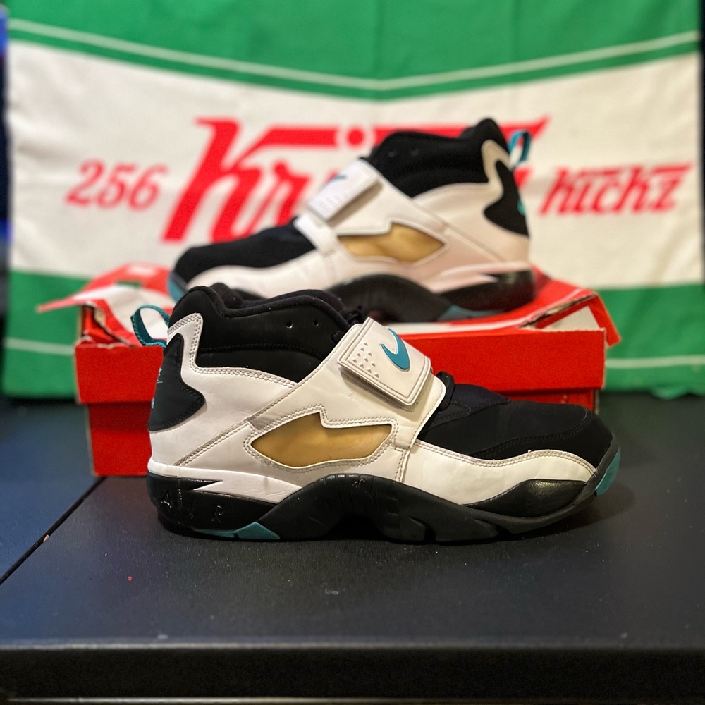 Nike Diamond turf 2 emerald green Sz 12
